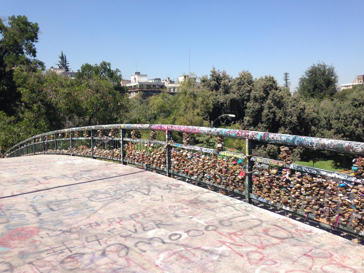 Azzai Bellas Artes Santiago Luaran gambar