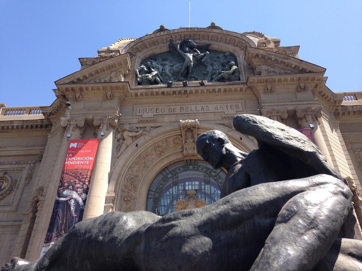 Azzai Bellas Artes Santiago Luaran gambar